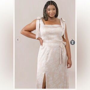 NWT Revelry Satin Stevie Floral Print Dress Sz 10 Gold Champagne Bouquet